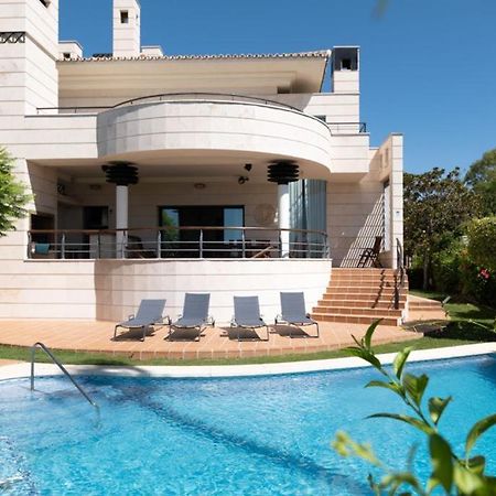 Beachside Villa In Puerto Marina, Benalmadena Exterior photo